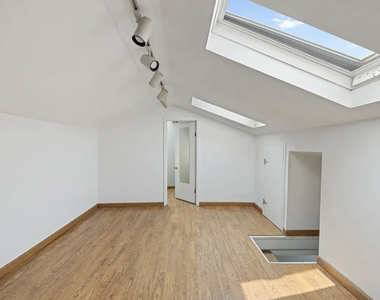 319 Union Street - Photo Thumbnail 5