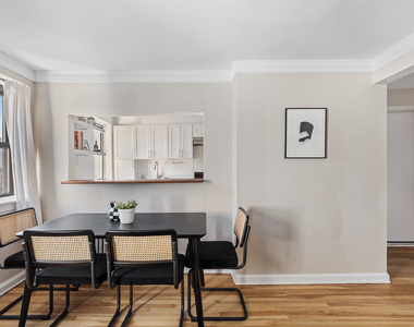 319 Union Street - Photo Thumbnail 1