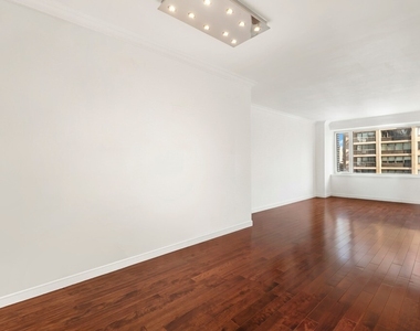 303 E 57th Street - Photo Thumbnail 4