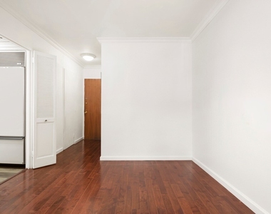 303 E 57th Street - Photo Thumbnail 5