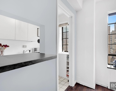 10 Park Avenue - Photo Thumbnail 3