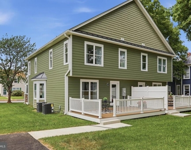 242 Blue Ridge Avenue - Photo Thumbnail 36