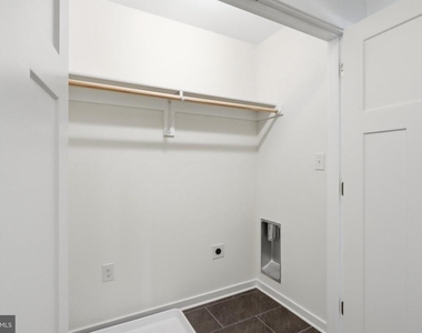 242 Blue Ridge Avenue - Photo Thumbnail 31