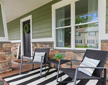 242 Blue Ridge Avenue - Photo Thumbnail 3