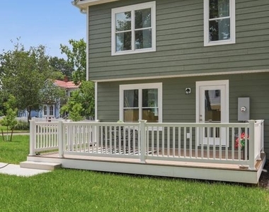 242 Blue Ridge Avenue - Photo Thumbnail 39