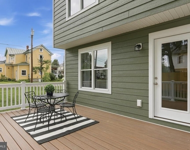 242 Blue Ridge Avenue - Photo Thumbnail 33