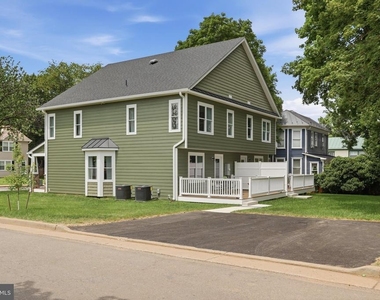242 Blue Ridge Avenue - Photo Thumbnail 35