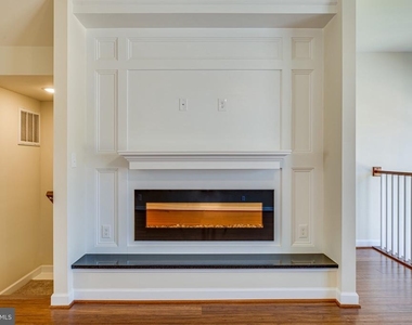 56 Andrews Place - Photo Thumbnail 6