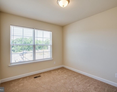 56 Andrews Place - Photo Thumbnail 10