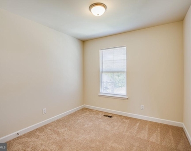 56 Andrews Place - Photo Thumbnail 9