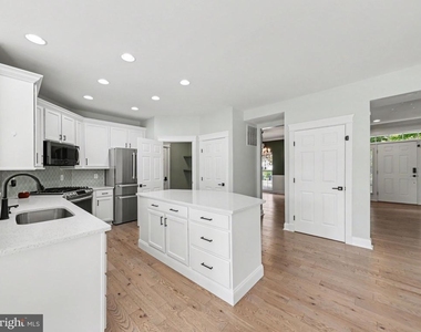 123 Hunton Drive - Photo Thumbnail 16