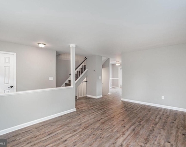 10701 Houck Drive - Photo Thumbnail 14