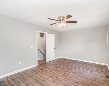 10701 Houck Drive - Photo Thumbnail 15