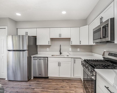10701 Houck Drive - Photo Thumbnail 4