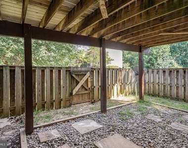 10701 Houck Drive - Photo Thumbnail 33