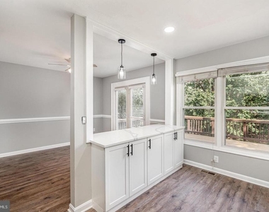 10701 Houck Drive - Photo Thumbnail 9