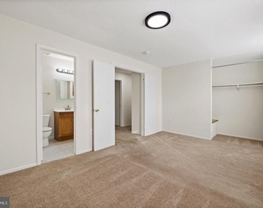 2821 Madeira Court - Photo Thumbnail 21