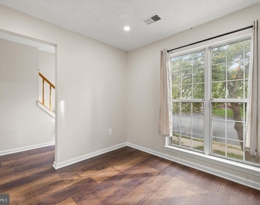 2821 Madeira Court - Photo Thumbnail 7