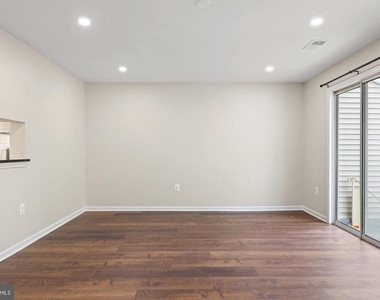 2821 Madeira Court - Photo Thumbnail 38