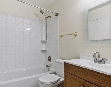 2821 Madeira Court - Photo Thumbnail 18