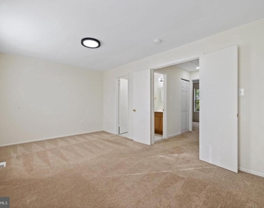 2821 Madeira Court - Photo Thumbnail 19
