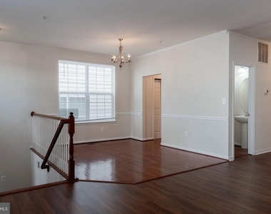 3401 Eagle Drive - Photo Thumbnail 4