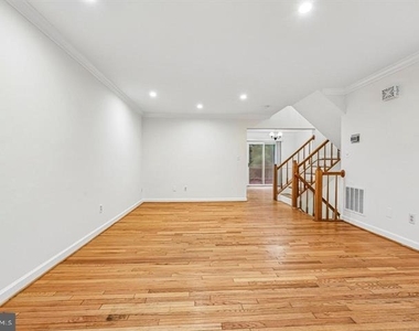 21208 Hedgerow Terrace - Photo Thumbnail 11