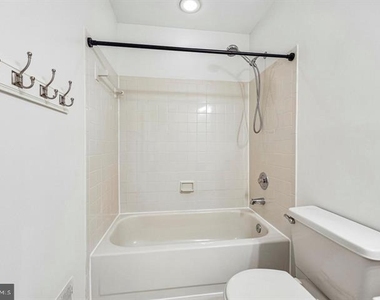 21208 Hedgerow Terrace - Photo Thumbnail 31