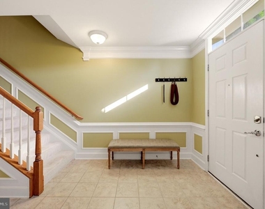 197 Great Laurel Square Se - Photo Thumbnail 3