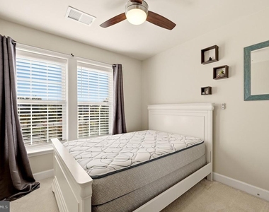 197 Great Laurel Square Se - Photo Thumbnail 32