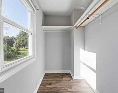 303 W Church Road - Photo Thumbnail 15