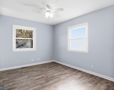 303 W Church Road - Photo Thumbnail 18