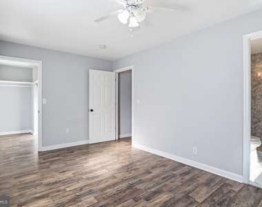 303 W Church Road - Photo Thumbnail 13