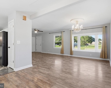 303 W Church Road - Photo Thumbnail 7