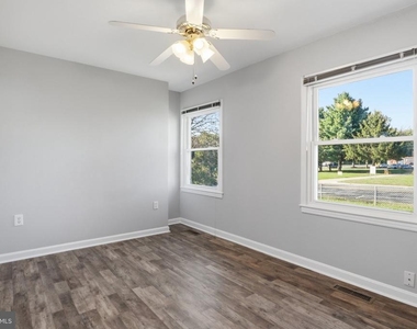 303 W Church Road - Photo Thumbnail 16