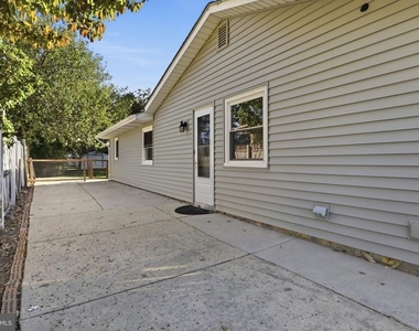 303 W Church Road - Photo Thumbnail 20
