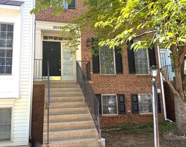 20597 Banbury Square - Photo Thumbnail 1