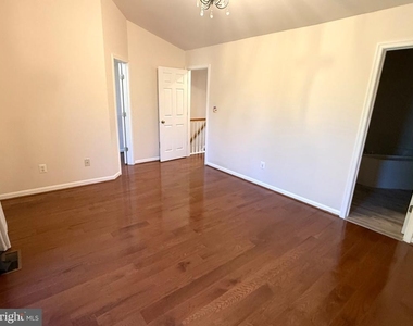 20597 Banbury Square - Photo Thumbnail 24