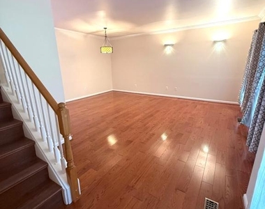 20597 Banbury Square - Photo Thumbnail 3