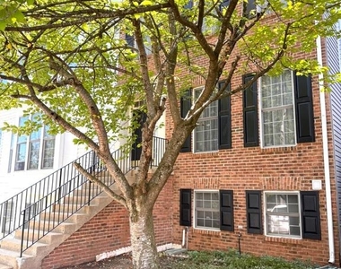 20597 Banbury Square - Photo Thumbnail 2