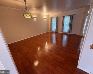 20597 Banbury Square - Photo Thumbnail 12