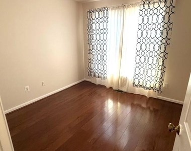 20597 Banbury Square - Photo Thumbnail 20