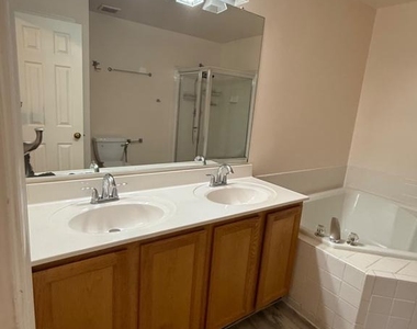 20597 Banbury Square - Photo Thumbnail 25