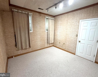 20597 Banbury Square - Photo Thumbnail 29
