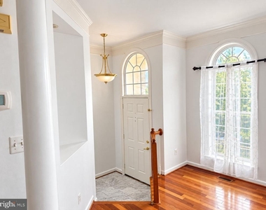 2833 Grace Forest Place - Photo Thumbnail 7