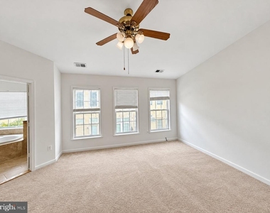 2833 Grace Forest Place - Photo Thumbnail 13