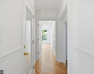6503 Anna Maria Court - Photo Thumbnail 34