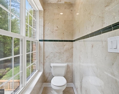 6503 Anna Maria Court - Photo Thumbnail 29