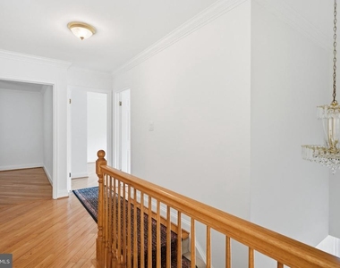 6503 Anna Maria Court - Photo Thumbnail 22