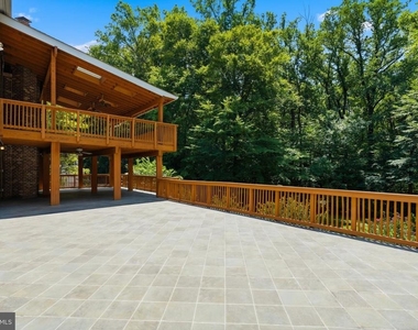 6503 Anna Maria Court - Photo Thumbnail 48